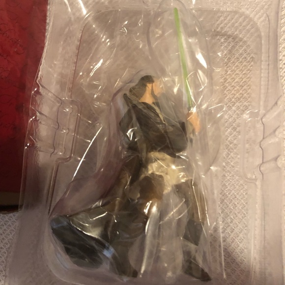 🎄💫2000 Hallmark Star Wars Episode 1 Qui-Gon Jinn Ornament660$35 or $30 w/offer - Picture 2 of 5